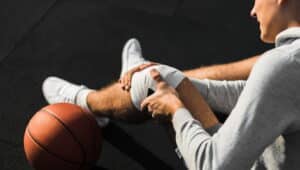 o que faz um médico do esporte